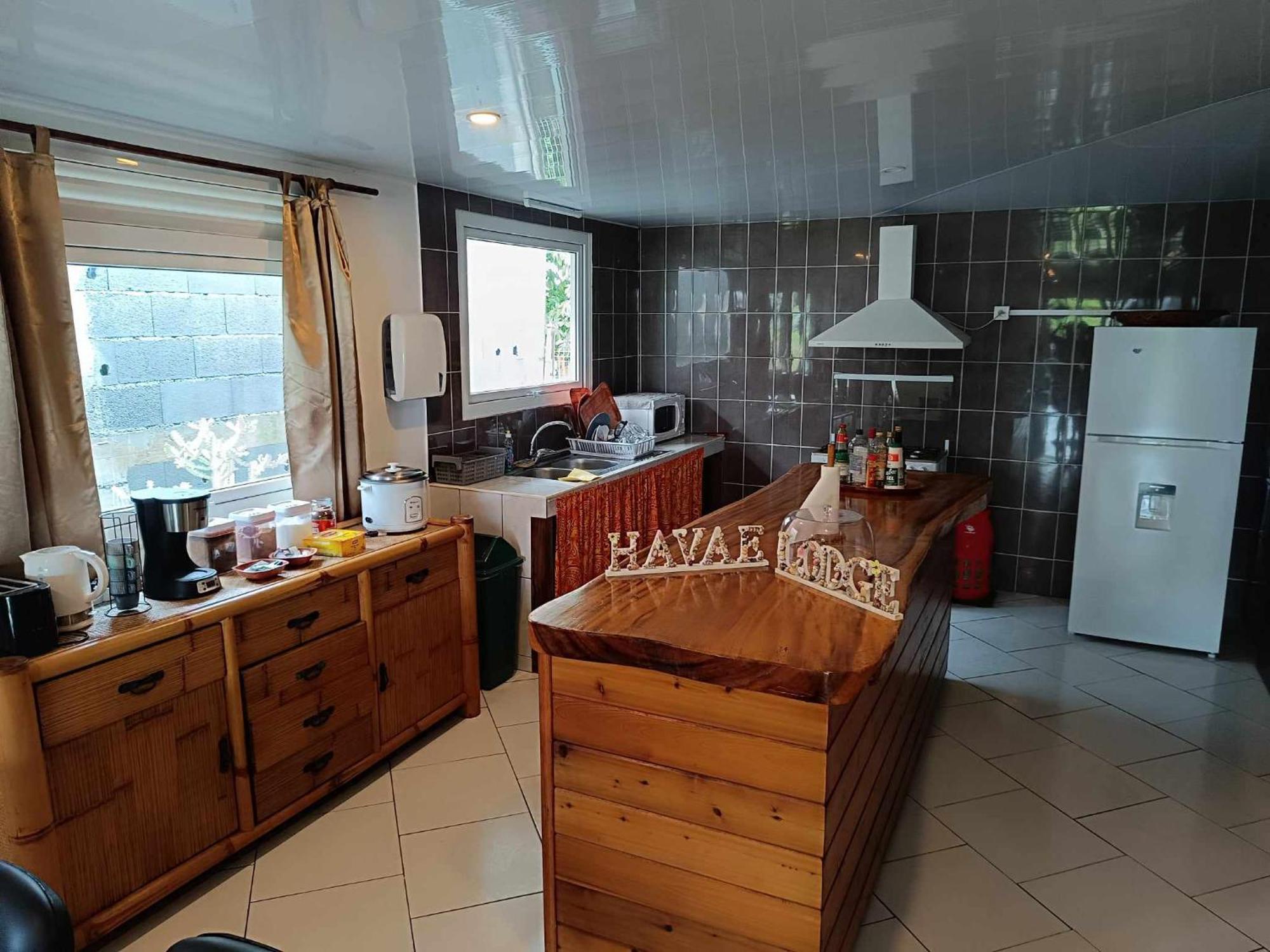 Hava'E Lodge Teahupoo Kültér fotó