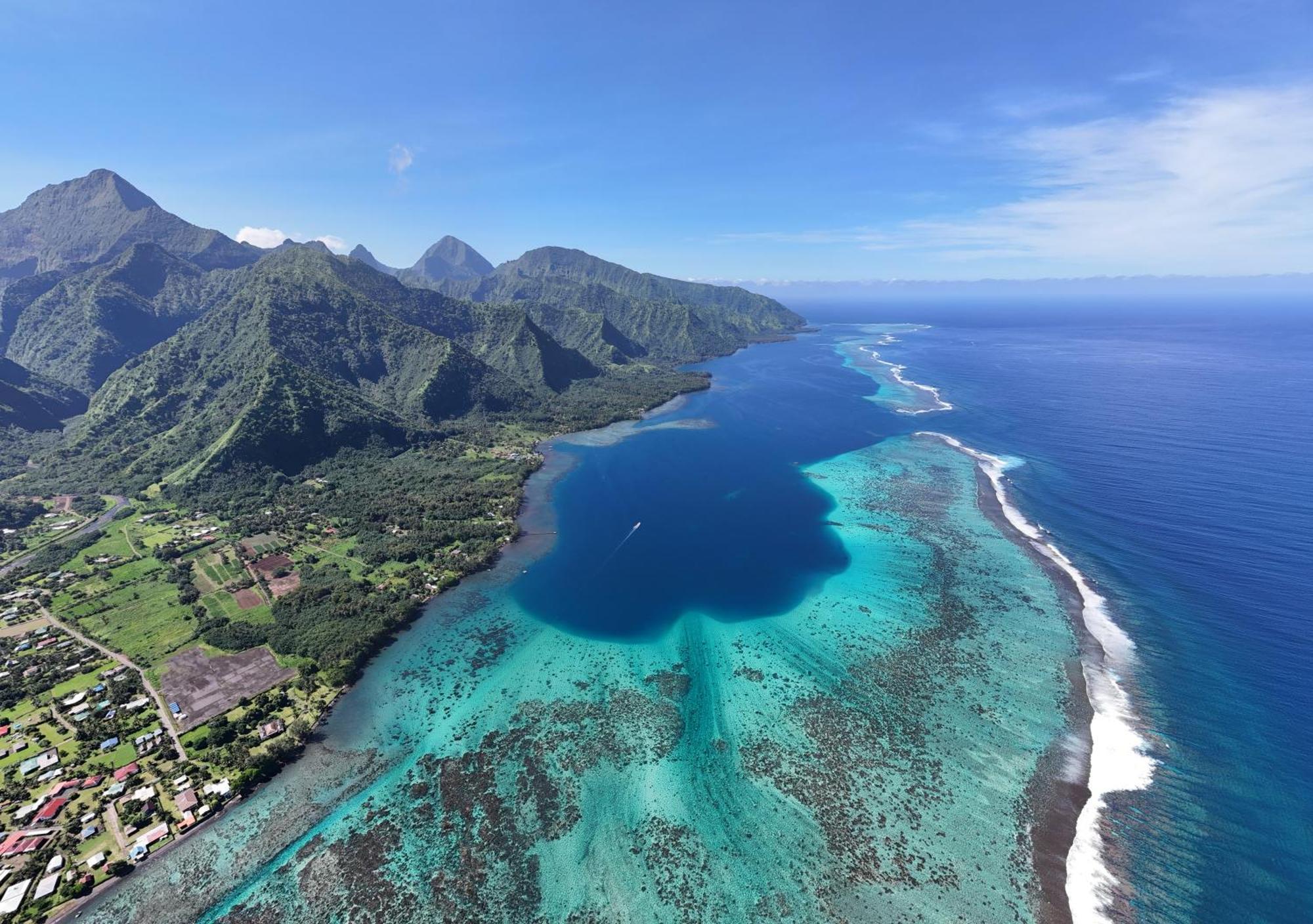 Hava'E Lodge Teahupoo Kültér fotó